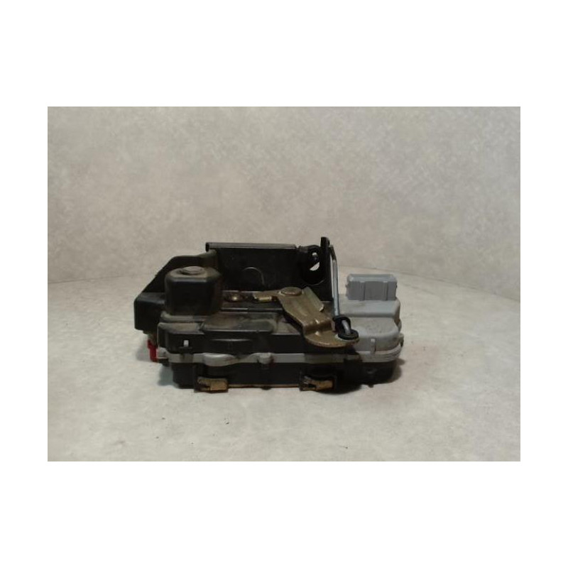 Serrure arriere gauche PEUGEOT 406 PHASE 2 d’occasion