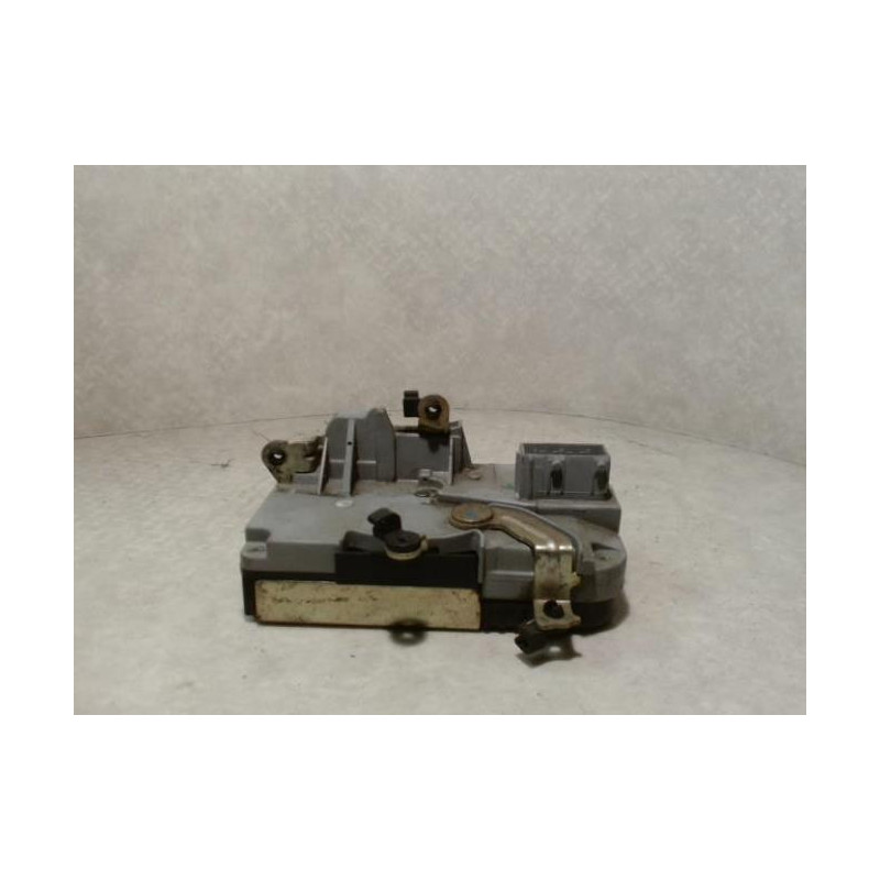Serrure avant gauche PEUGEOT 406 PHASE 1 d’occasion
