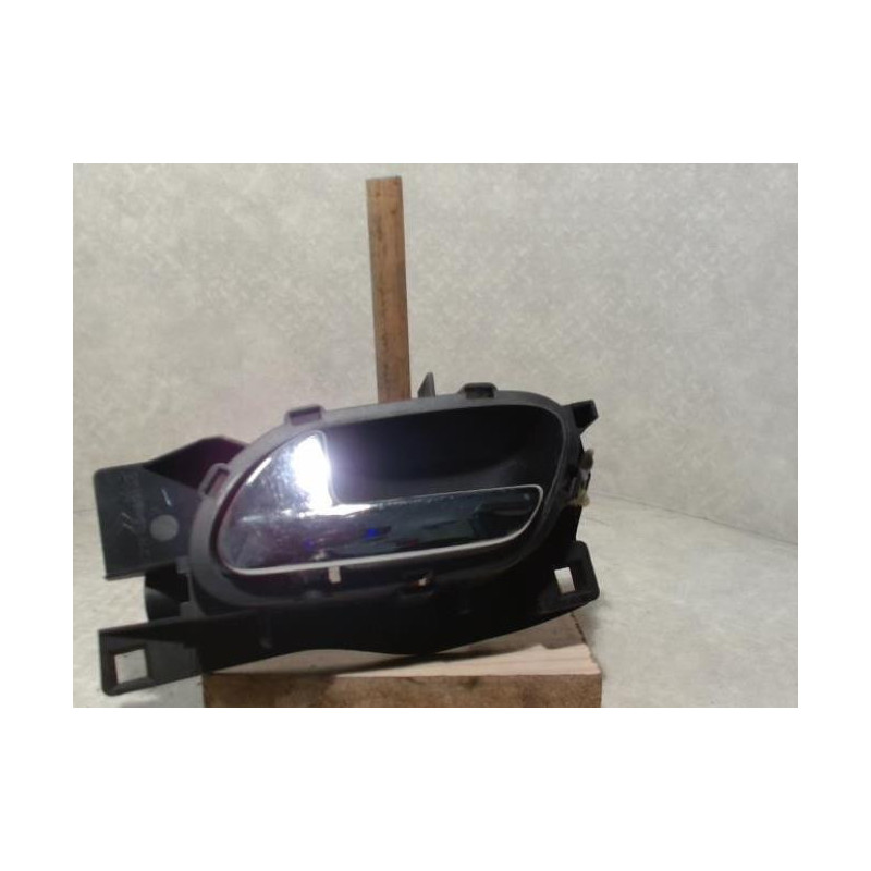 Poignee interieur avant gauche PEUGEOT 407 PHASE 1 d’occasion