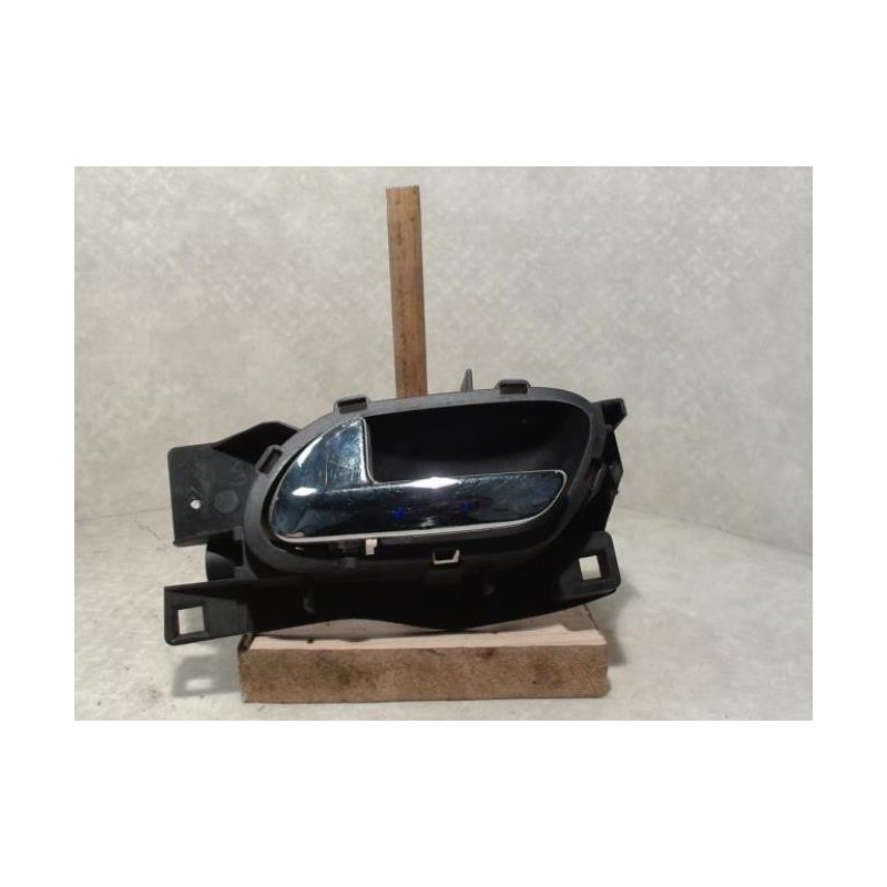 Poignee interieur avant gauche PEUGEOT 407 PHASE 1 d’occasion