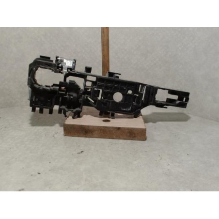 Poignee porte avant gauche RENAULT MEGANE 2 PHASE 1 d’occasion