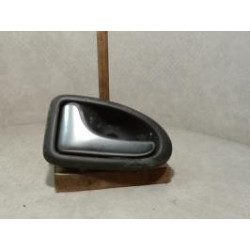 Poignee interieur avant gauche RENAULT CLIO 2 PHASE 2 d’occasion