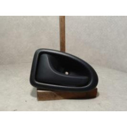 Poignee interieur avant gauche RENAULT CLIO 2 PHASE 1 d’occasion