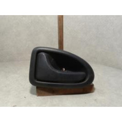 Poignee interieur avant gauche RENAULT CLIO 2 PHASE 1 d’occasion