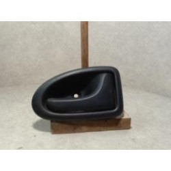 Poignee interieur avant droit RENAULT CLIO 2 PHASE 2 d’occasion