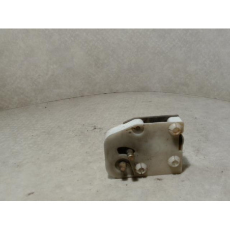 Serrure avant gauche RENAULT R9 d’occasion