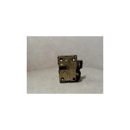 Serrure avant gauche RENAULT CLIO 2 PHASE 2 d’occasion