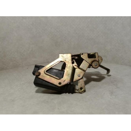 Serrure avant gauche RENAULT R9 d’occasion