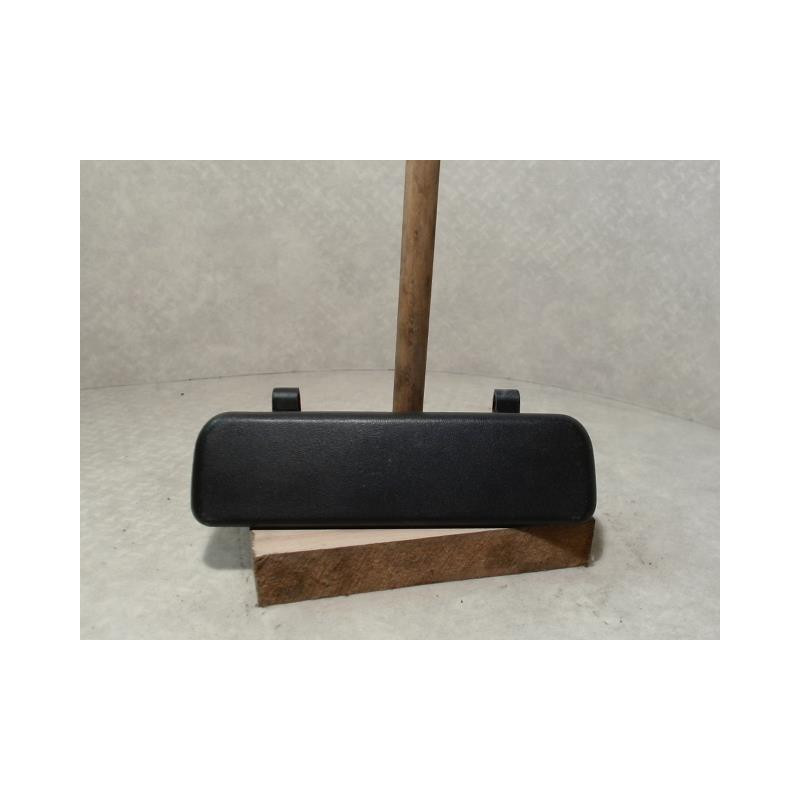 Poignee porte arriere droit RENAULT CLIO 1 PHASE 2 d’occasion
