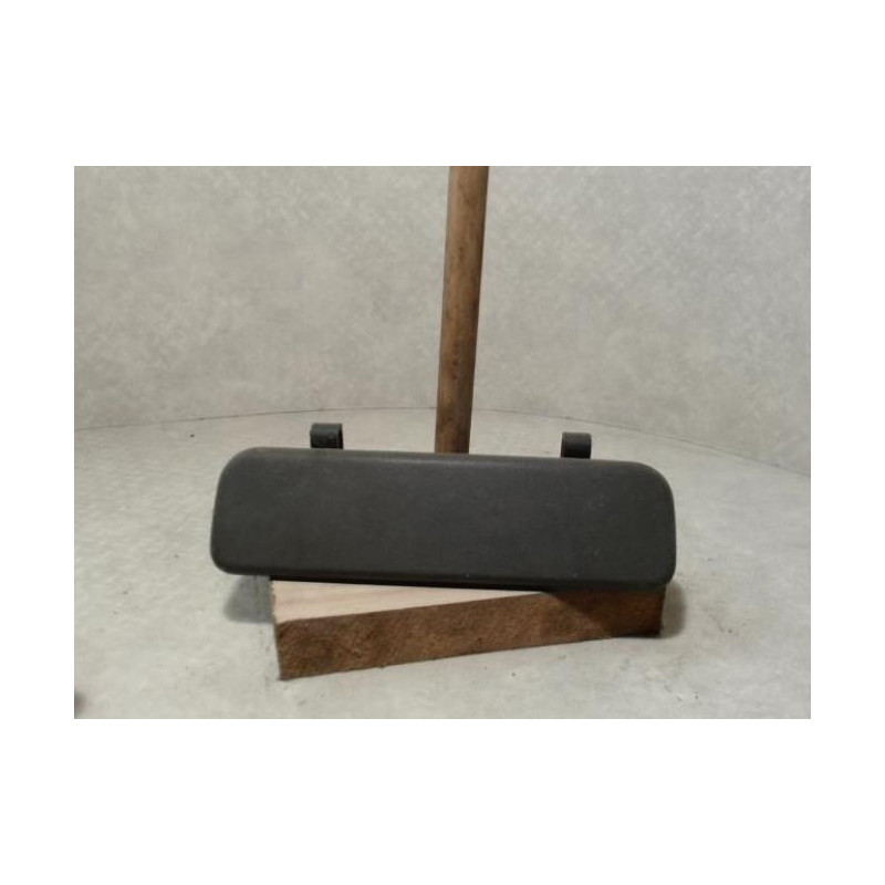 Poignee porte arriere droit RENAULT CLIO 1 PHASE 1 d’occasion