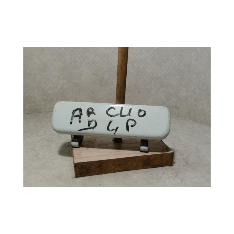 Poignee porte arriere droit RENAULT CLIO 1 PHASE 1 d’occasion
