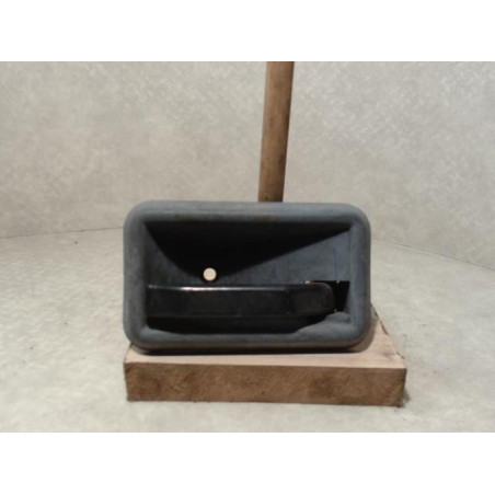 Poignee interieur avant droit RENAULT TRAFIC 1 PHASE 2 d’occasion