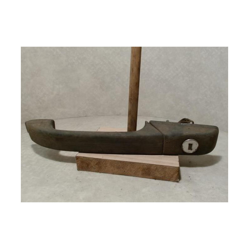 Poignee porte avant gauche VOLVO 440 PHASE 1 d’occasion