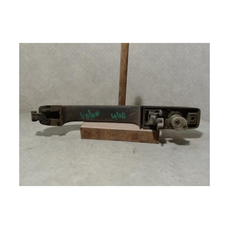 Poignee porte avant droit VOLVO 440 PHASE 1 d’occasion