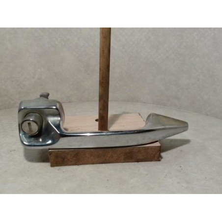 Poignee porte avant gauche MERCEDES  d’occasion