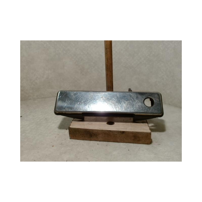 Poignee porte avant gauche RENAULT R21 PHASE 1 d’occasion
