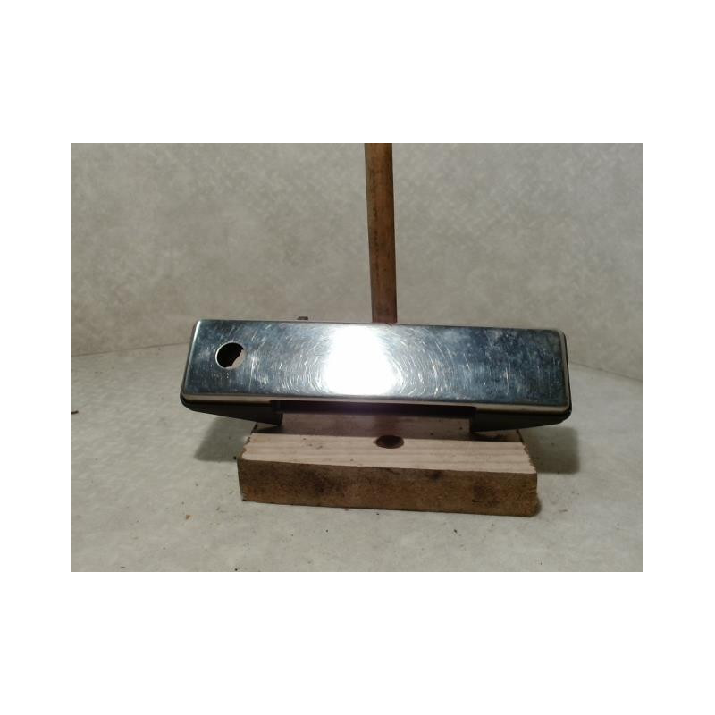 Poignee porte avant droit RENAULT R25 PHASE 1 d’occasion