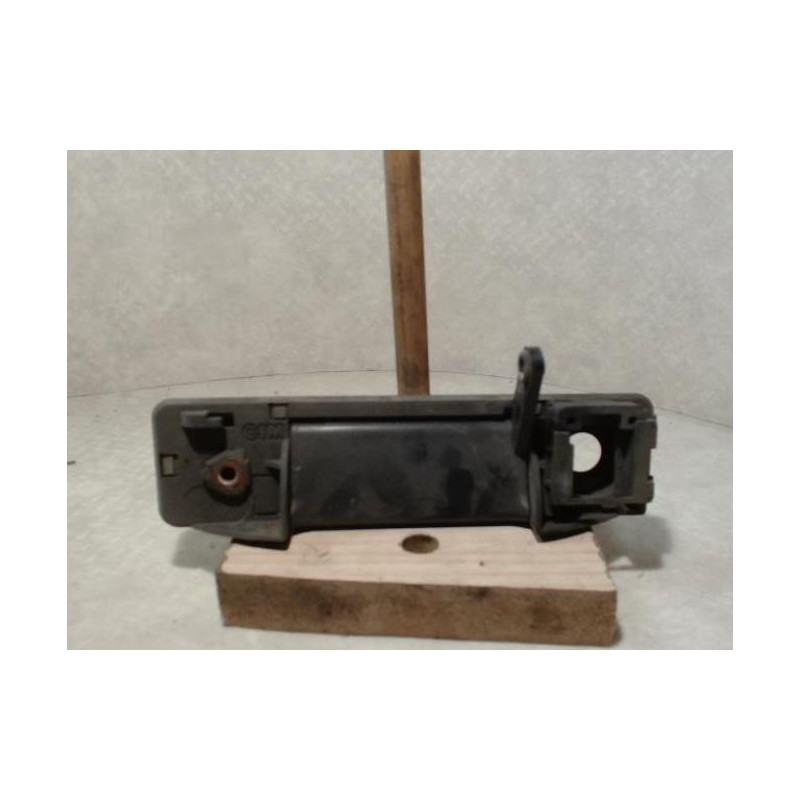 Poignee porte avant gauche RENAULT R25 PHASE 1 d’occasion