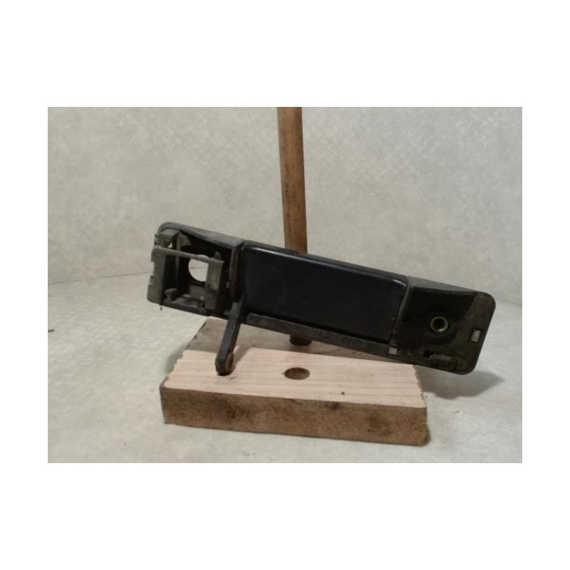 Poignee porte avant droit RENAULT R21 PHASE 1 d’occasion