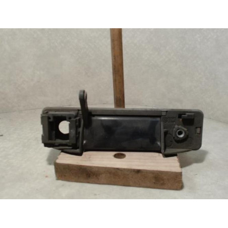 Poignee porte avant droit RENAULT R21 PHASE 2 BREAK d’occasion