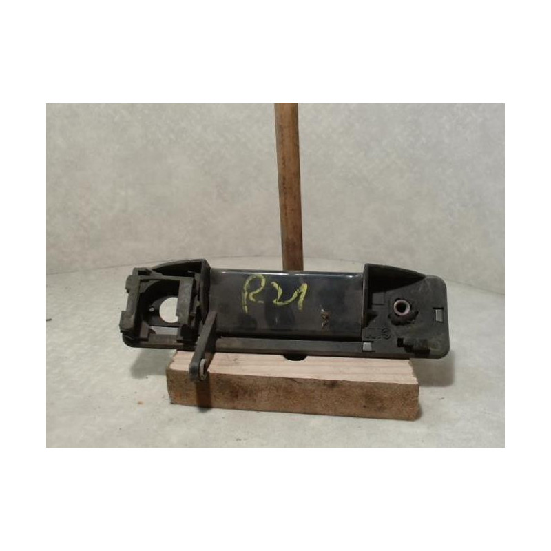 Poignee porte avant droit RENAULT R21 PHASE 2 d’occasion