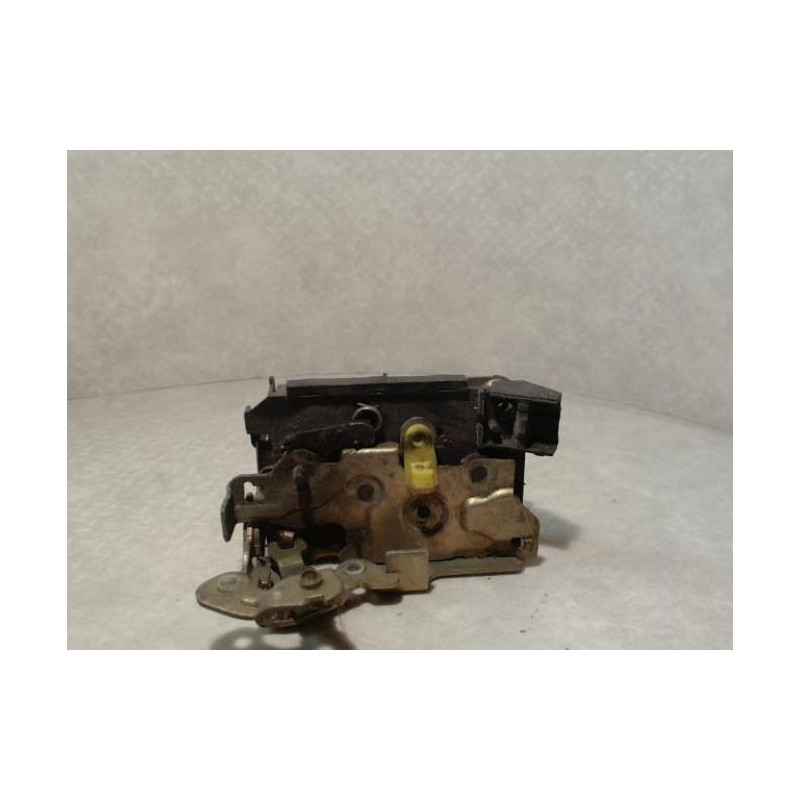 Serrure arriere gauche RENAULT R19 PHASE 2 d’occasion