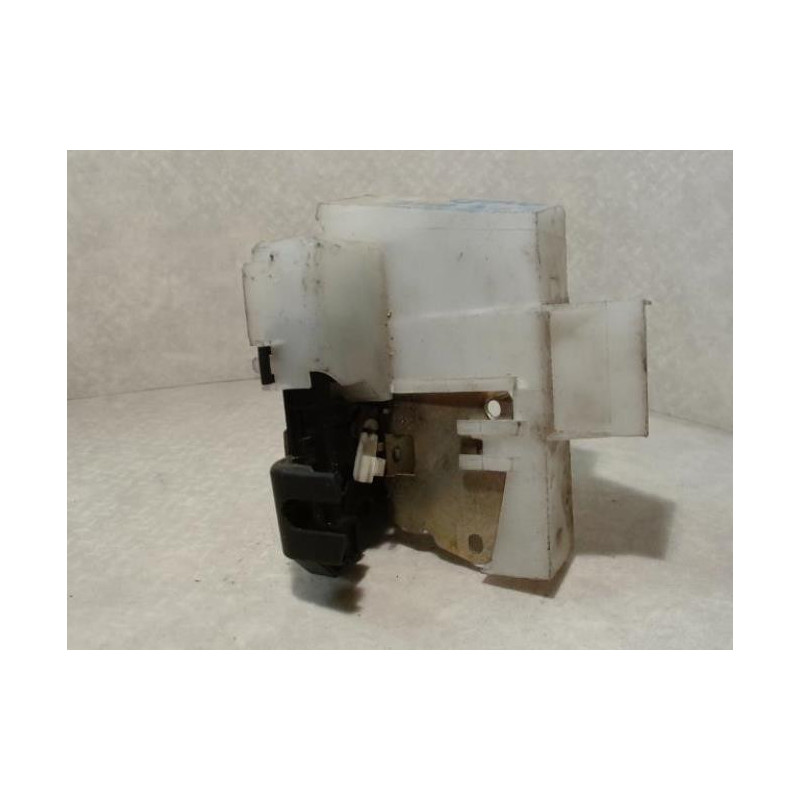 Serrure avant droit RENAULT SCENIC 2 PHASE 1 d’occasion