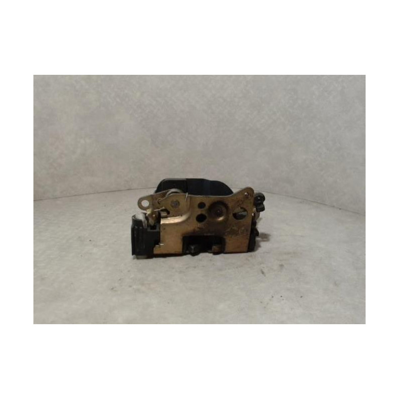 Serrure arriere droit FIAT PUNTO 1 PHASE 2 d’occasion
