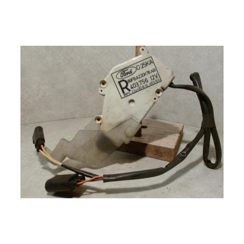 Actionneur serrure porte avant droite FORD FIESTA 3 PHASE 1 d’occasion