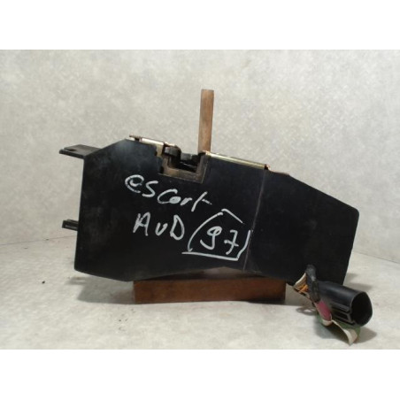 Serrure avant droit FORD ESCORT 6 BREAK d’occasion