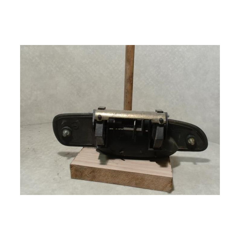 Poignee porte arriere droit FORD MONDEO 1 PHASE 1 d’occasion