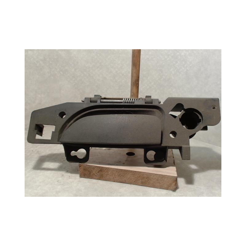 Poignee porte avant gauche FORD MONDEO 1 PHASE 1 d’occasion