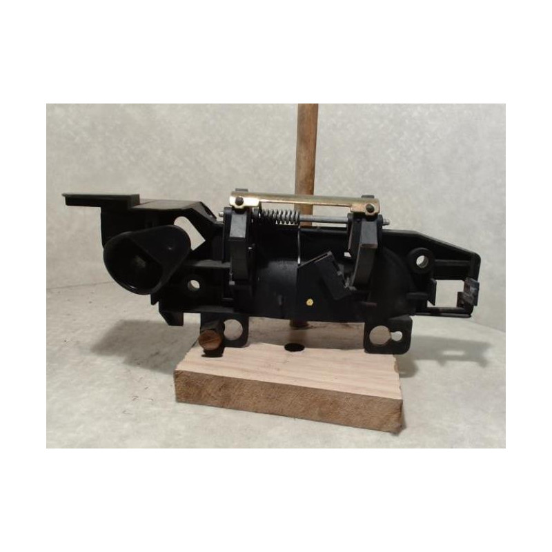 Poignee porte avant gauche FORD MONDEO 1 PHASE 1 d’occasion