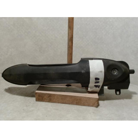 Poignee porte avant droit FORD FIESTA 4 PHASE 1 d’occasion