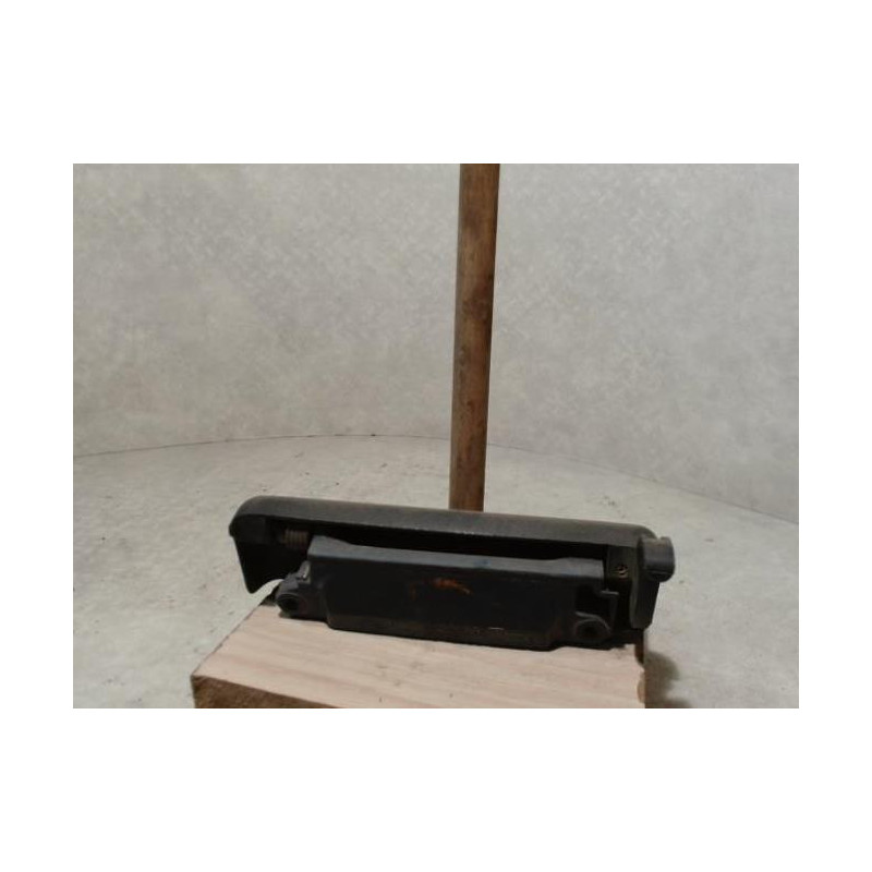 Poignee porte arriere gauche FORD ESCORT 3 d’occasion