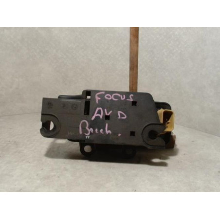 Poignee interieur avant droit FORD FOCUS 1 BREAK d’occasion
