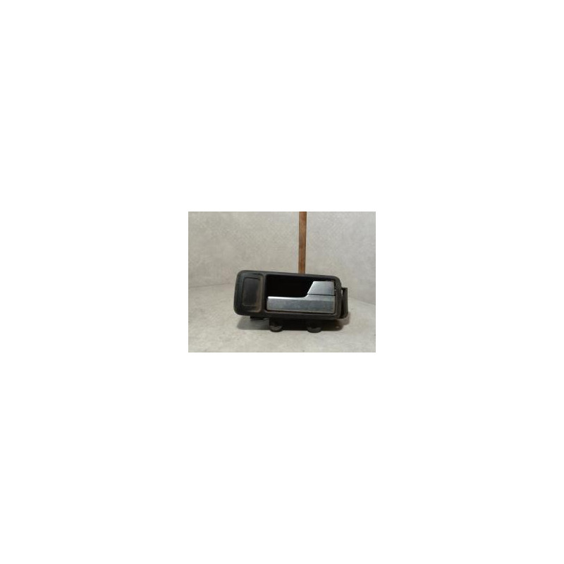 Poignee interieur arriere droit FORD FOCUS 1 BREAK d’occasion
