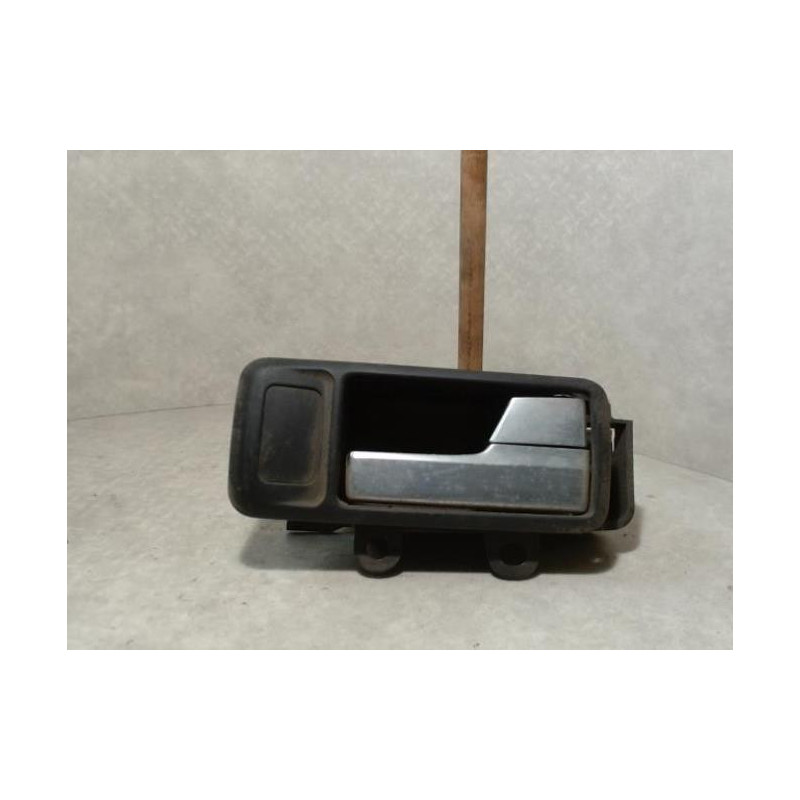Poignee interieur arriere droit FORD FOCUS 1 BREAK d’occasion