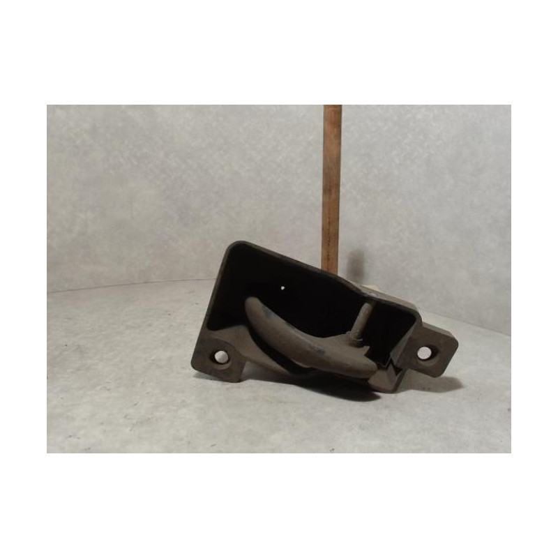 Poignee interieur arriere droit FORD MONDEO 1 PHASE 1 d’occasion