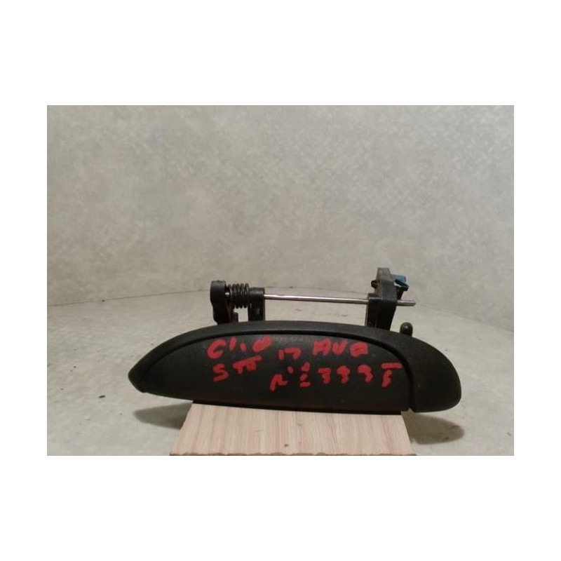 Poignee porte avant gauche RENAULT CLIO 2 PHASE 1 d’occasion