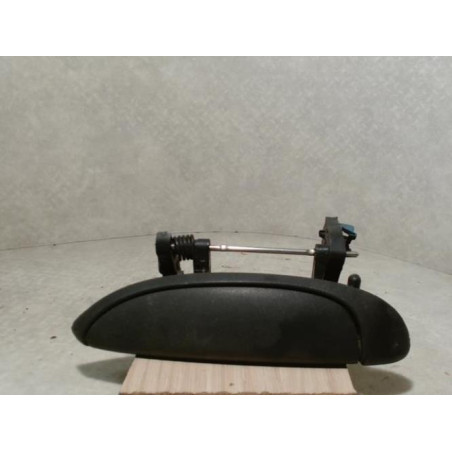 Poignee porte arriere gauche RENAULT CLIO 2 PHASE 1 d’occasion