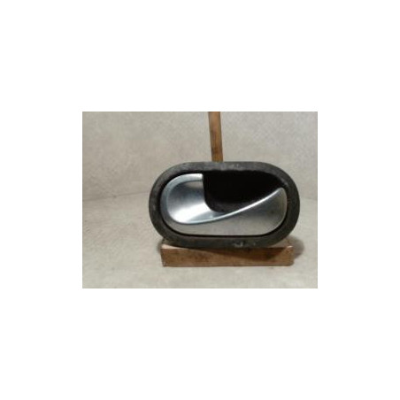 Poignee interieur avant gauche RENAULT GRAND SCENIC 2 PHASE 2 d’occasion