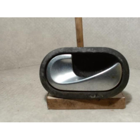 Poignee interieur avant gauche RENAULT GRAND SCENIC 2 PHASE 2 d’occasion