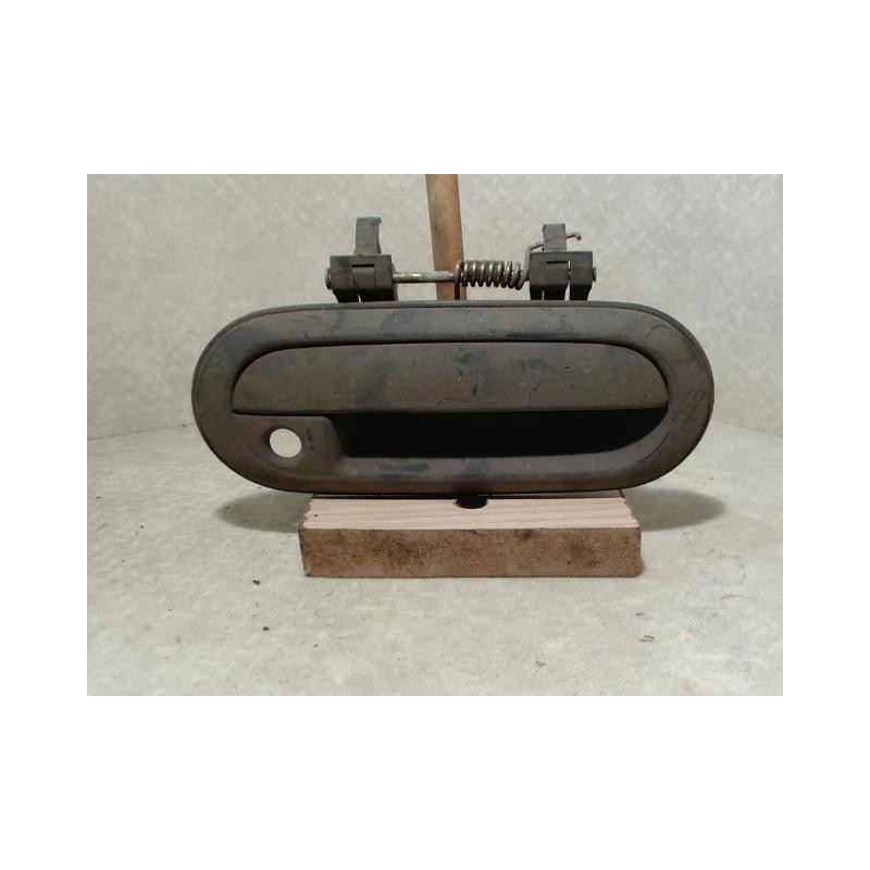 Poignee porte avant droit NISSAN SUNNY 3 d’occasion