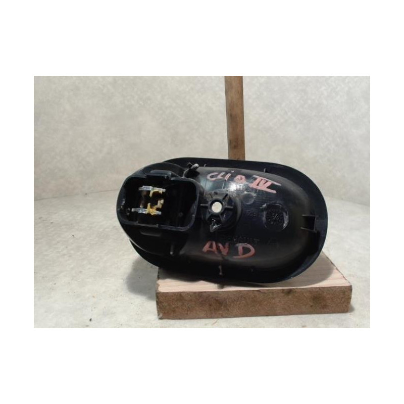 Poignee interieur avant droit RENAULT CLIO 3 PHASE 1 d’occasion