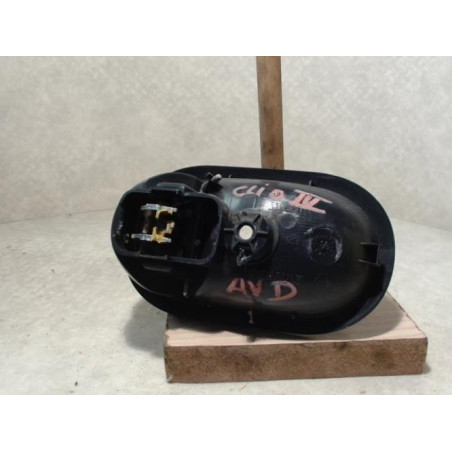Poignee interieur avant droit RENAULT CLIO 3 PHASE 1 d’occasion