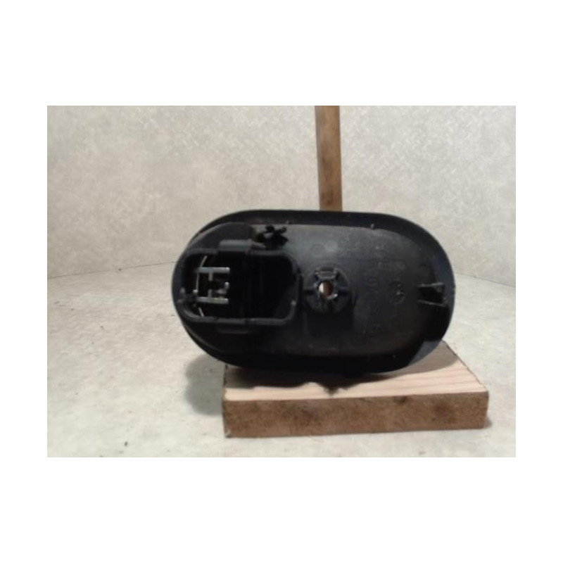 Poignee interieur avant droit RENAULT CLIO 3 PHASE 2 d’occasion