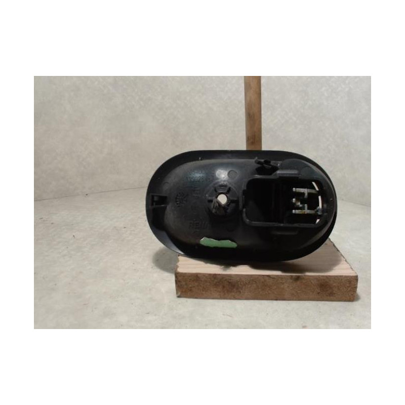 Poignee interieur avant gauche RENAULT MEGANE 2 PHASE 2 BREAK d’occasion