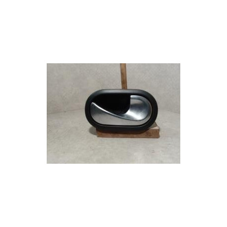 Poignee interieur avant droit RENAULT SCENIC 2 PHASE 1 d’occasion