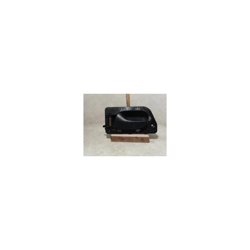 Poignee interieur avant gauche RENAULT LAGUNA 1 PHASE 1 d’occasion